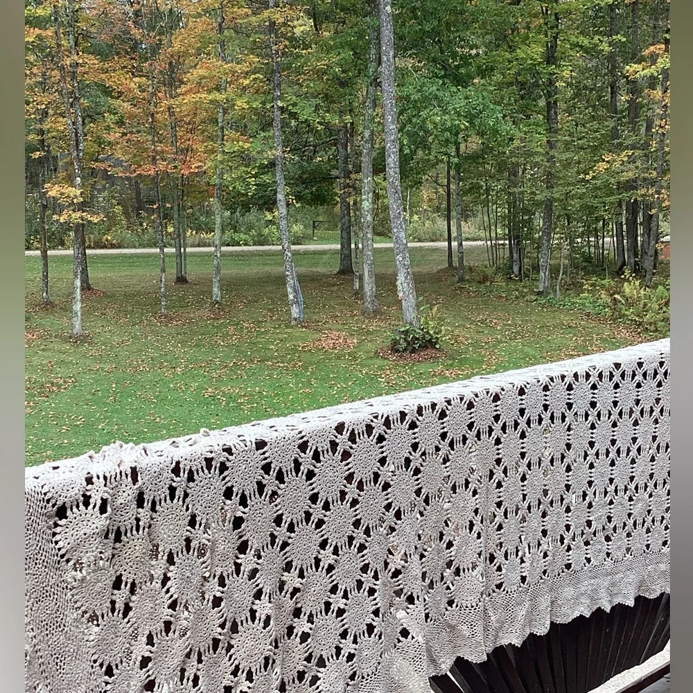⚜️ Vintage Tablecloth Hand Crocheted Ecru  Rectangular Bohemian Beauty